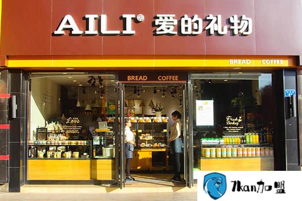 爱的礼物蛋糕加盟费多少呢？2019年开店蛋糕店前景如何？-餐饮商机网