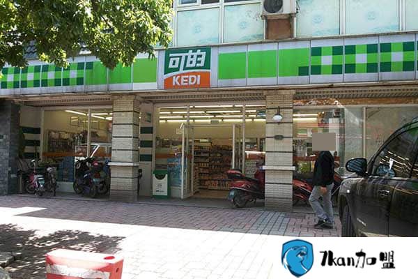 昆明超市加盟店排行榜里做新零售的哪个强?选送可的便利店!-餐饮商机网